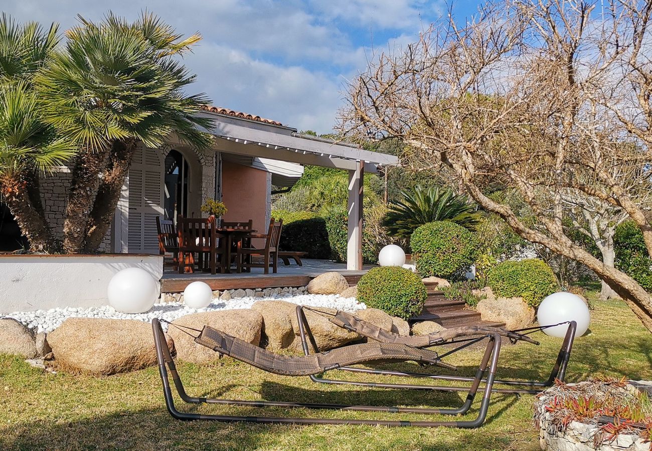 Villa in Bonifacio - Villa le Lagon pour 4/5 personnes