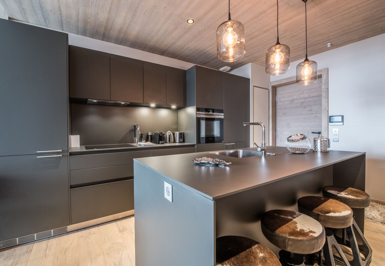 Flat rental Courchevel ski in ski out, airbnb luxury in the alps, ski in ski out close to the centre , winter holiday