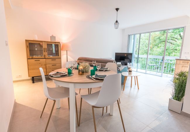 Apartment in Saint-Jorioz - ST JORIOZ centre - Spacieux T3 neuf 4p, parking