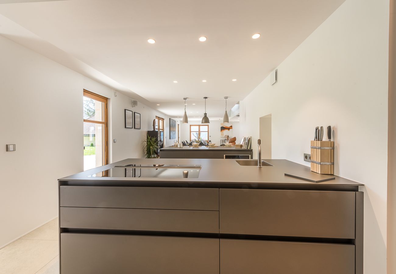 villa, luxury, seasonal rental, annecy, holidays, snow, pool, hotel, snow, sun, winter, jacuzzi, house, lake view, mountains