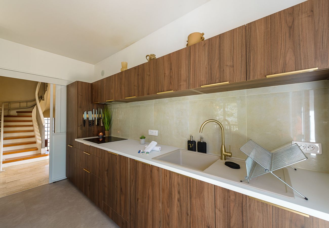 independent kitchen, family house, vacations, sun, lake, mountain view, winter, summer, concierge, rental agency 