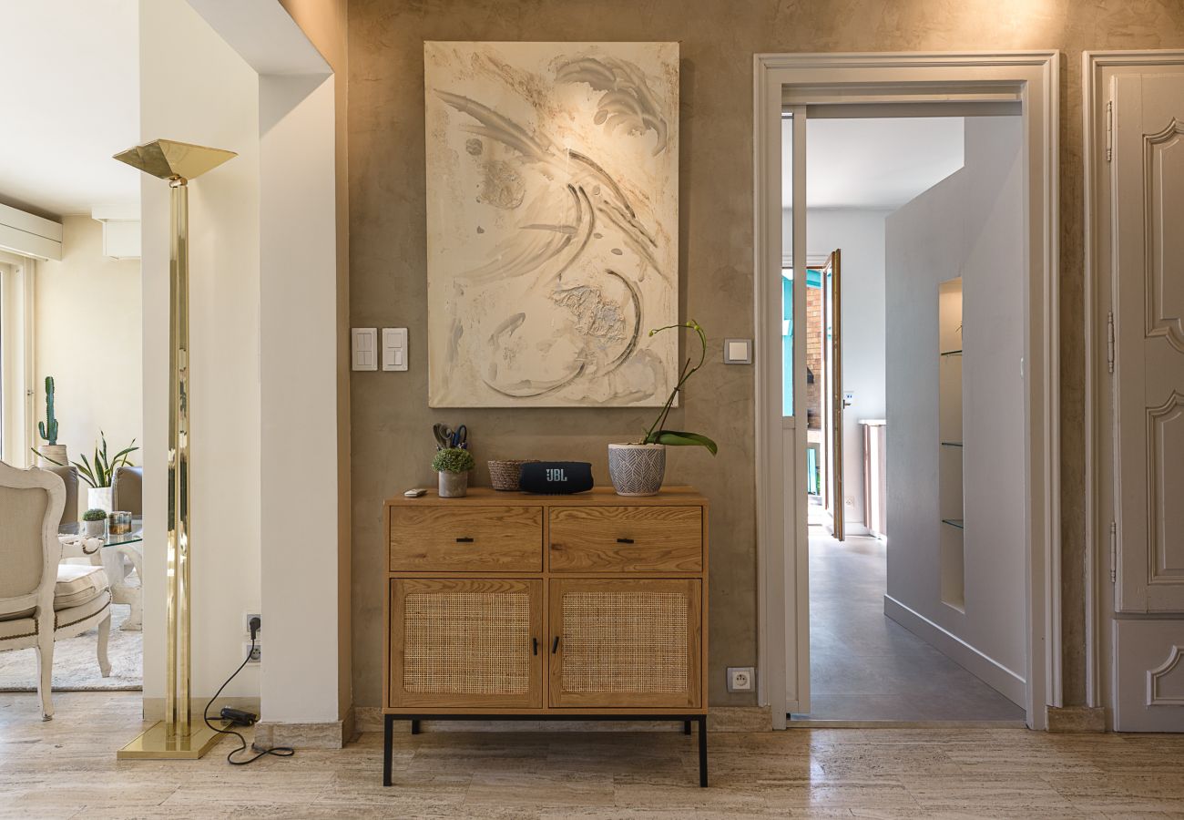 Super Host, sustainable housing, Sustonica, prestigious villa, for rent, to rent in Annecy, Sevrier, lake, pool 