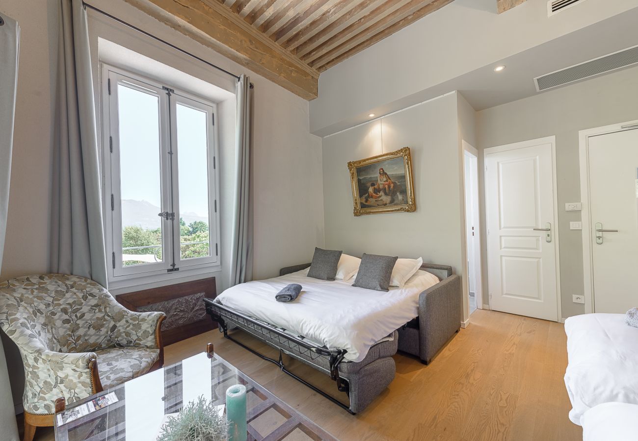 Country house in Veyrier-du-Lac - Le Vignoble du Lac, domaine de 29p avec vue