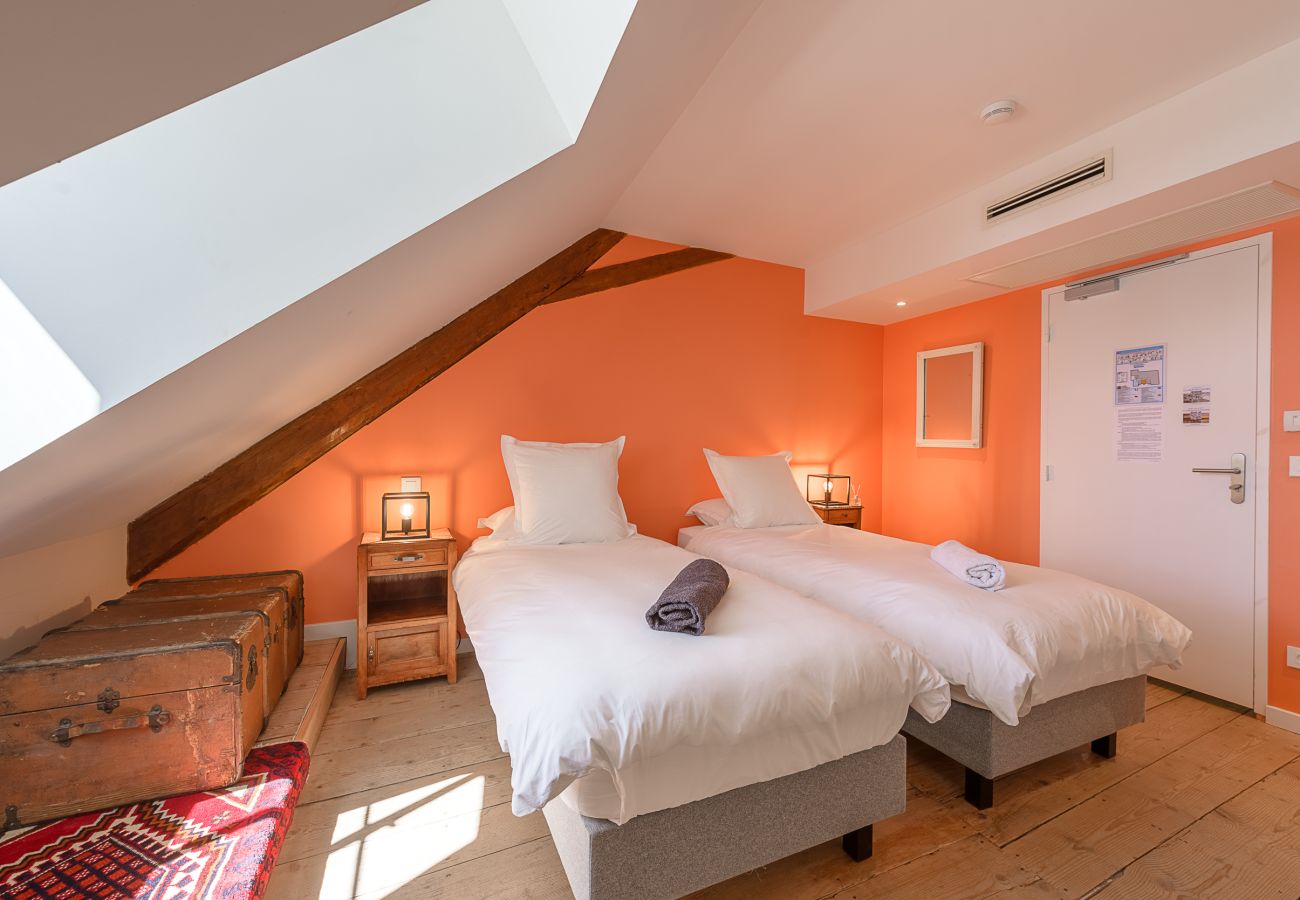 Country house in Veyrier-du-Lac - Le Vignoble du Lac, Domaine avec vue 21p.