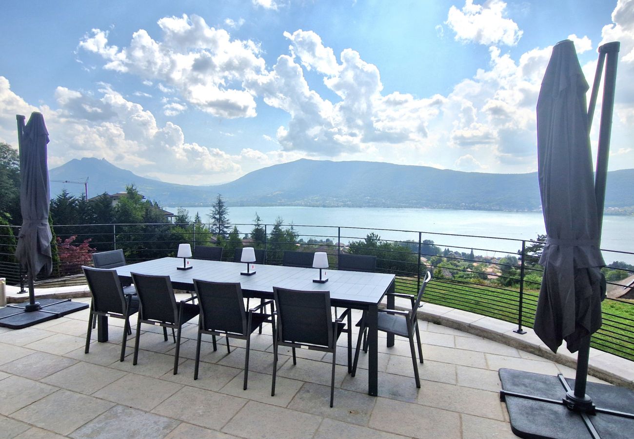 Large luxury house for rent on Lake Annecy with terraces and views
