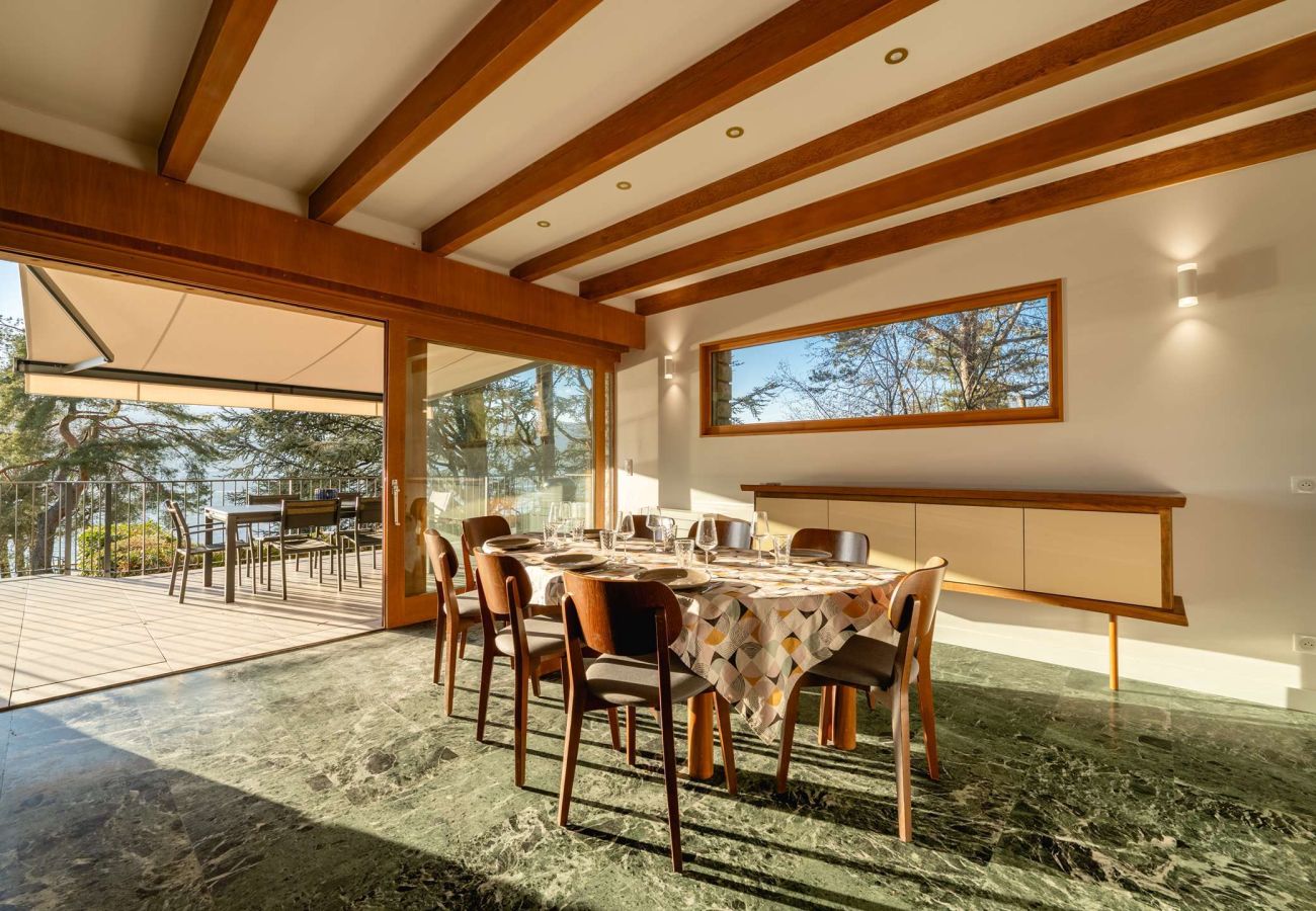 Villa in Veyrier-du-Lac - VEYRIER - Villa Jade, plage privée, 14p