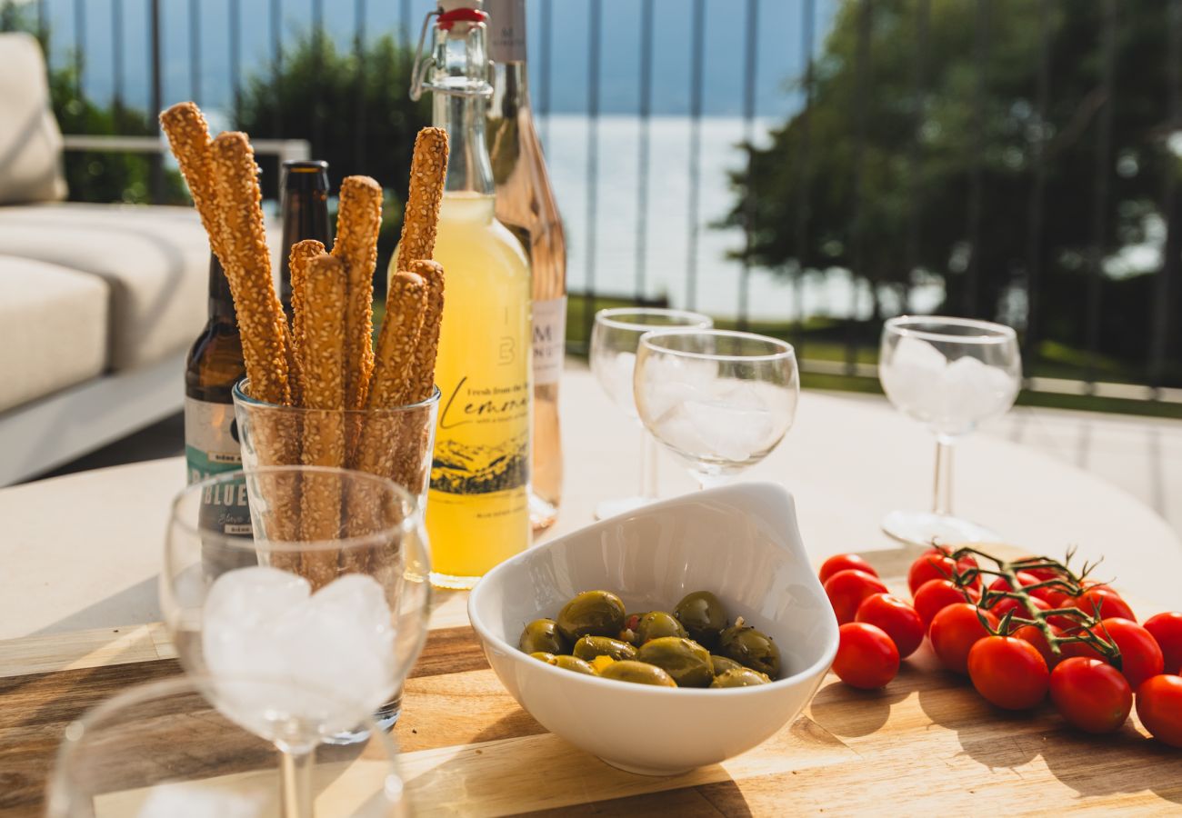 Villa in Veyrier-du-Lac - VEYRIER - Villa Jade, plage privée, 14p