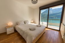Appartement à Duingt - LES LIBELLULES - Pieds dans l'eau