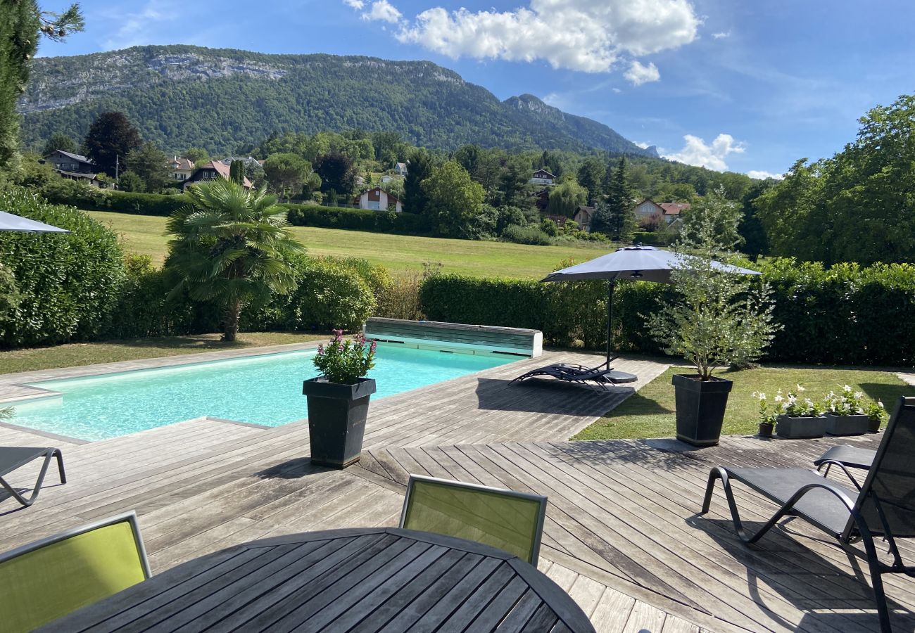 maison, luxe, location saisonnière, annecy, vacances, neige, plage, hôtel, soleil, hiver, village, montagnes, lac, piscine