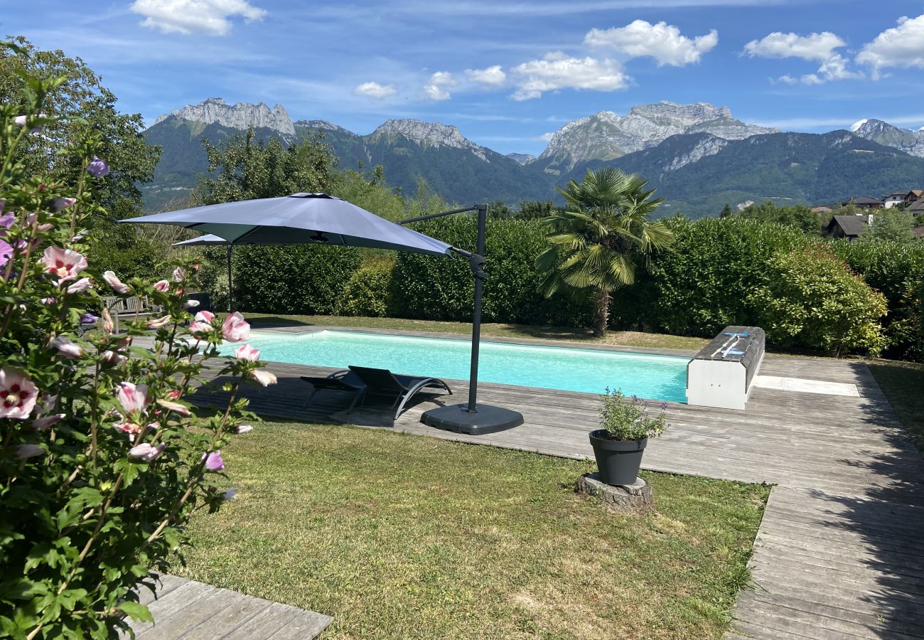 maison, luxe, location saisonnière, annecy, vacances, neige, plage, hôtel, soleil, hiver, village, montagnes, lac, piscine
