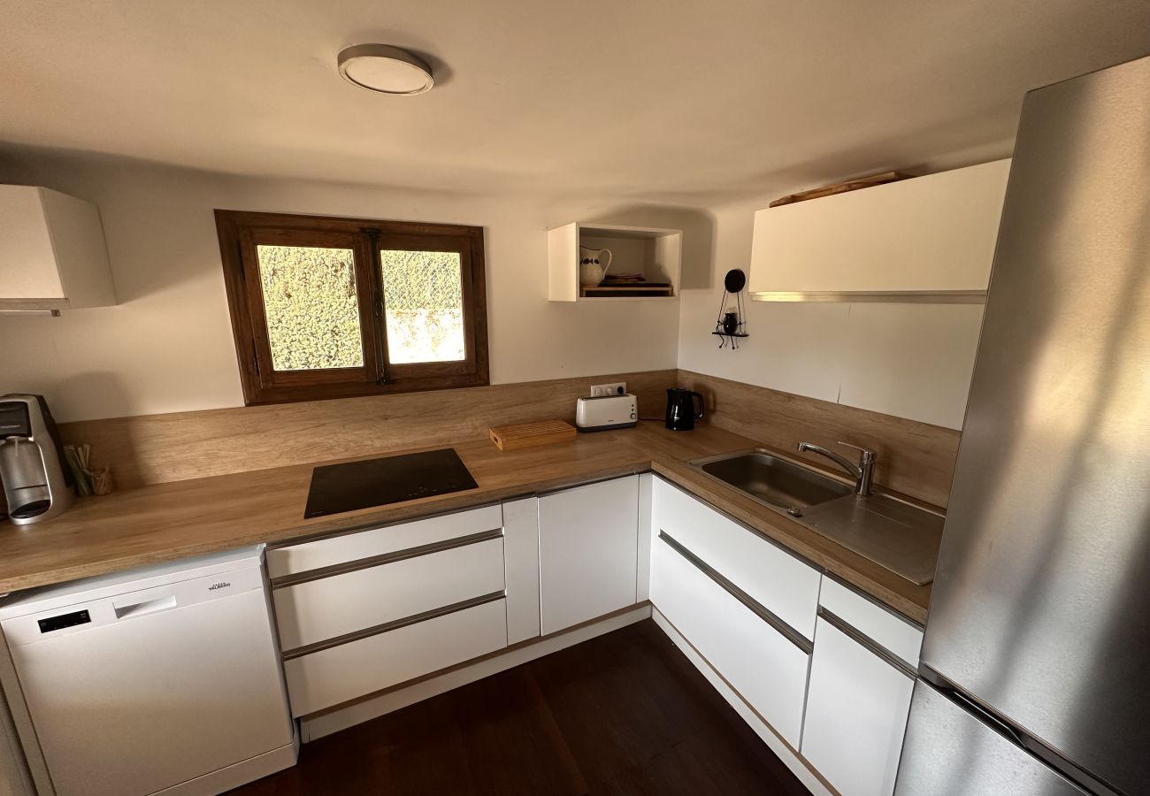 Maison à Veyrier-du-Lac - VEYRIER - Maison avec acces direct au lac & Ponton