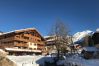 ski aux pieds, résidence, la Clusaz, vacances en famille, cocooning, haut de gamme, 5 étoiles, location, spa, piscine