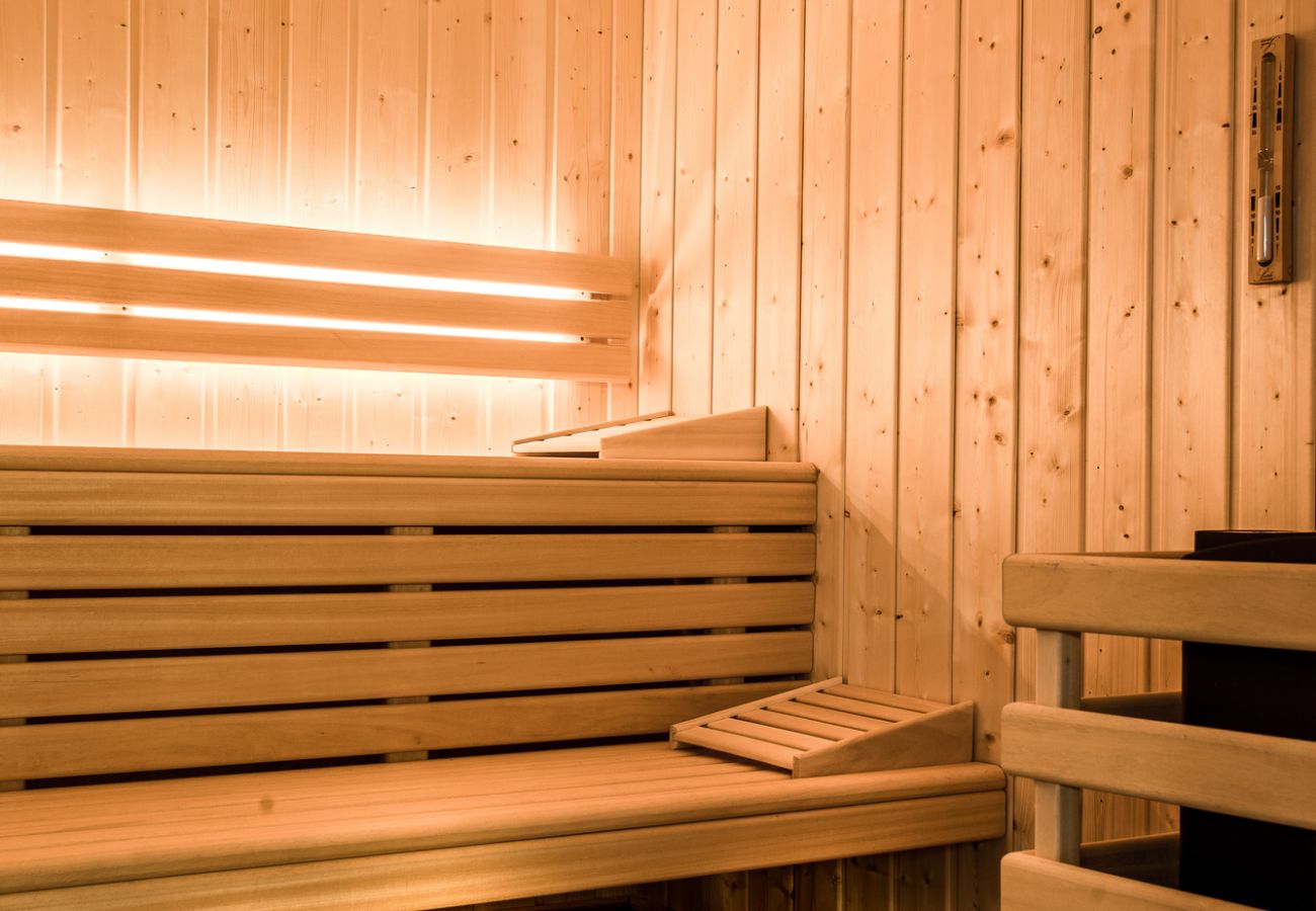 Appartement à La Clusaz - LCZ - Luxueux T6 au pied des pistes, 5* 10/12p