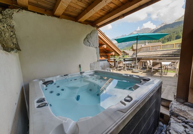 Chalet à La Clusaz - LCZ - SKI IN/OUT Luxueux chalet 5*, jacuzzi - 9p