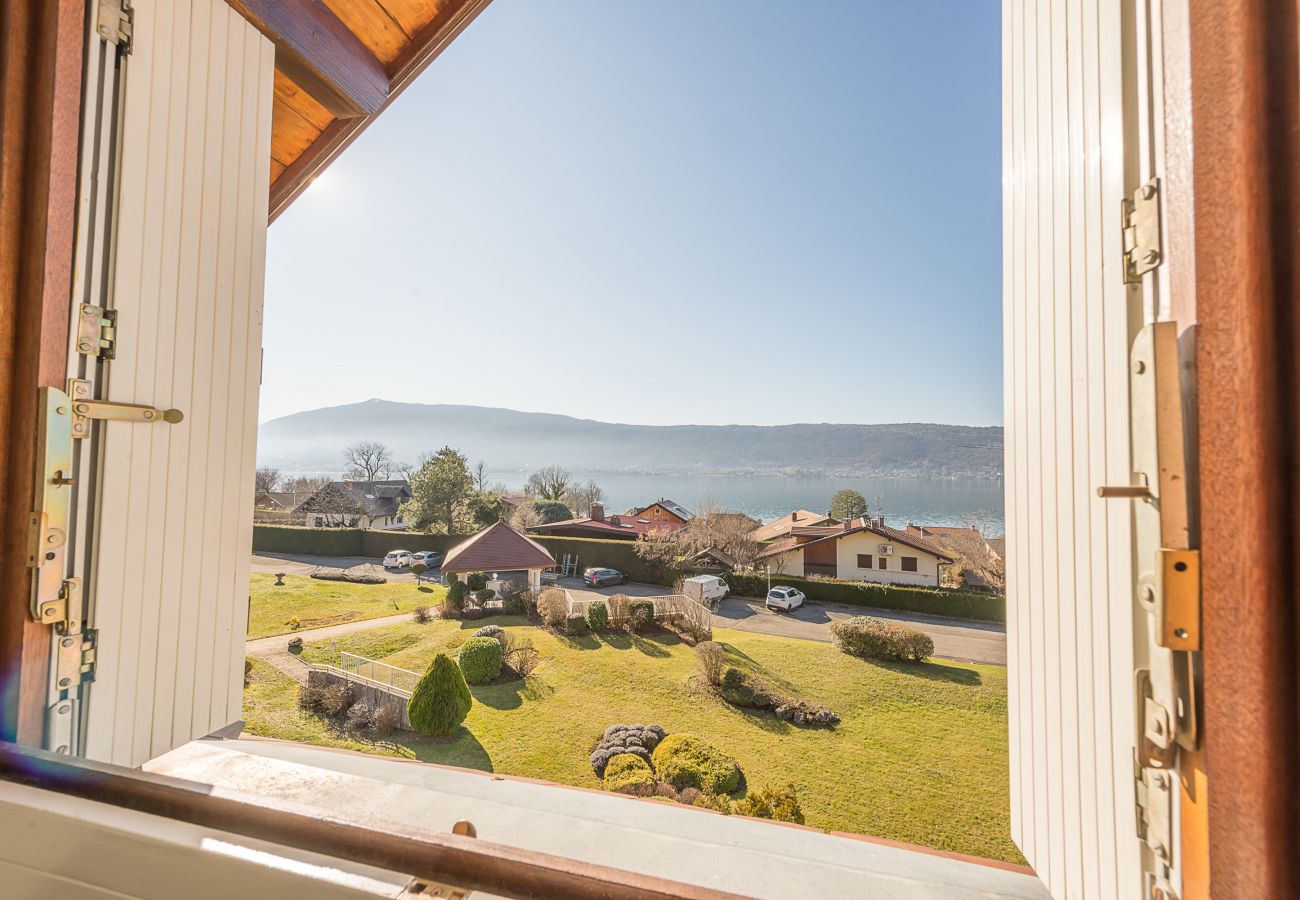 appartement, luxe, location saisonnière, annecy, vacances, vue lac, montagne, hôtel, neige, soleil, plage, famille 