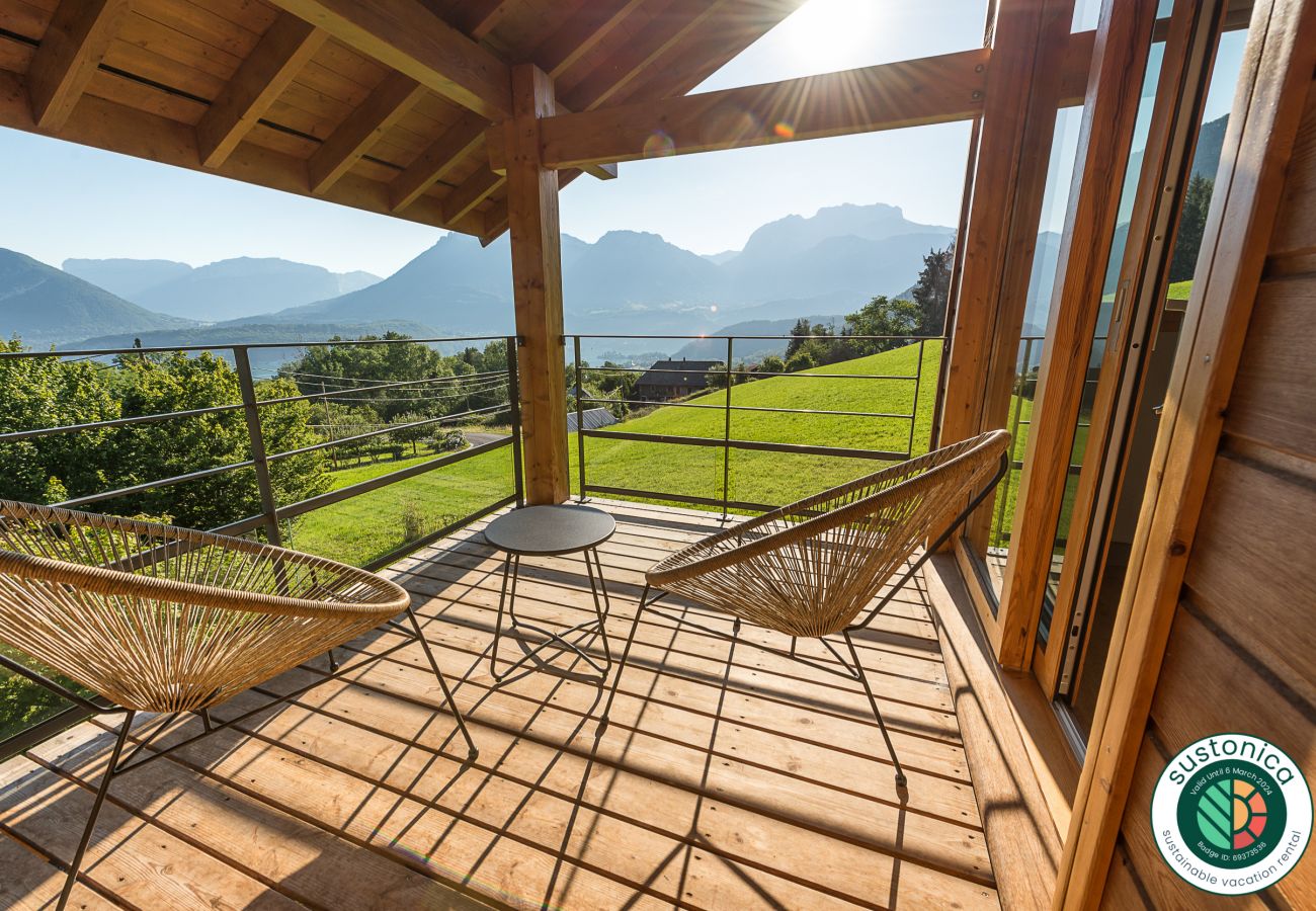 Maison contemporaine avec vue panoramique sur le lac d’Annecy