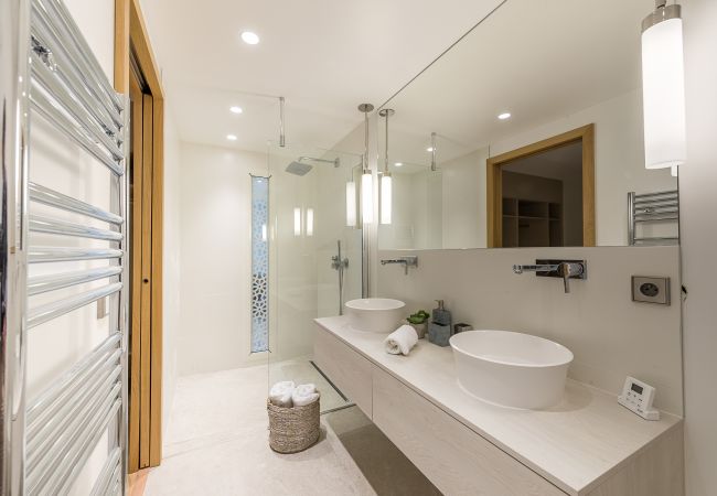 villa, luxe, location saisonnière, annecy, vacances, neige, piscine, hôtel, neige, soleil, hiver, jacuzzi, maison, vue lac