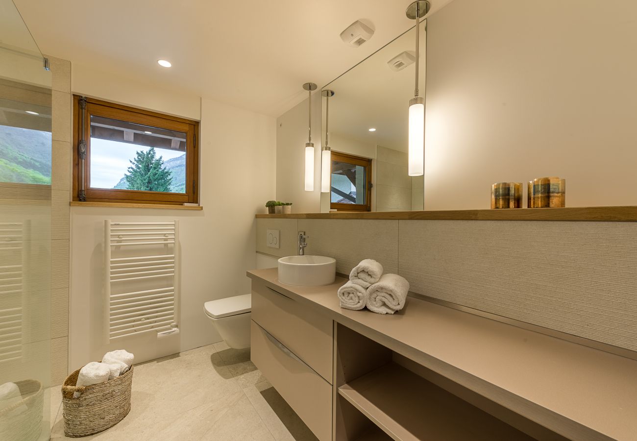 villa, luxe, location saisonnière, annecy, vacances, neige, piscine, hôtel, neige, soleil, hiver, jacuzzi, maison, vue lac