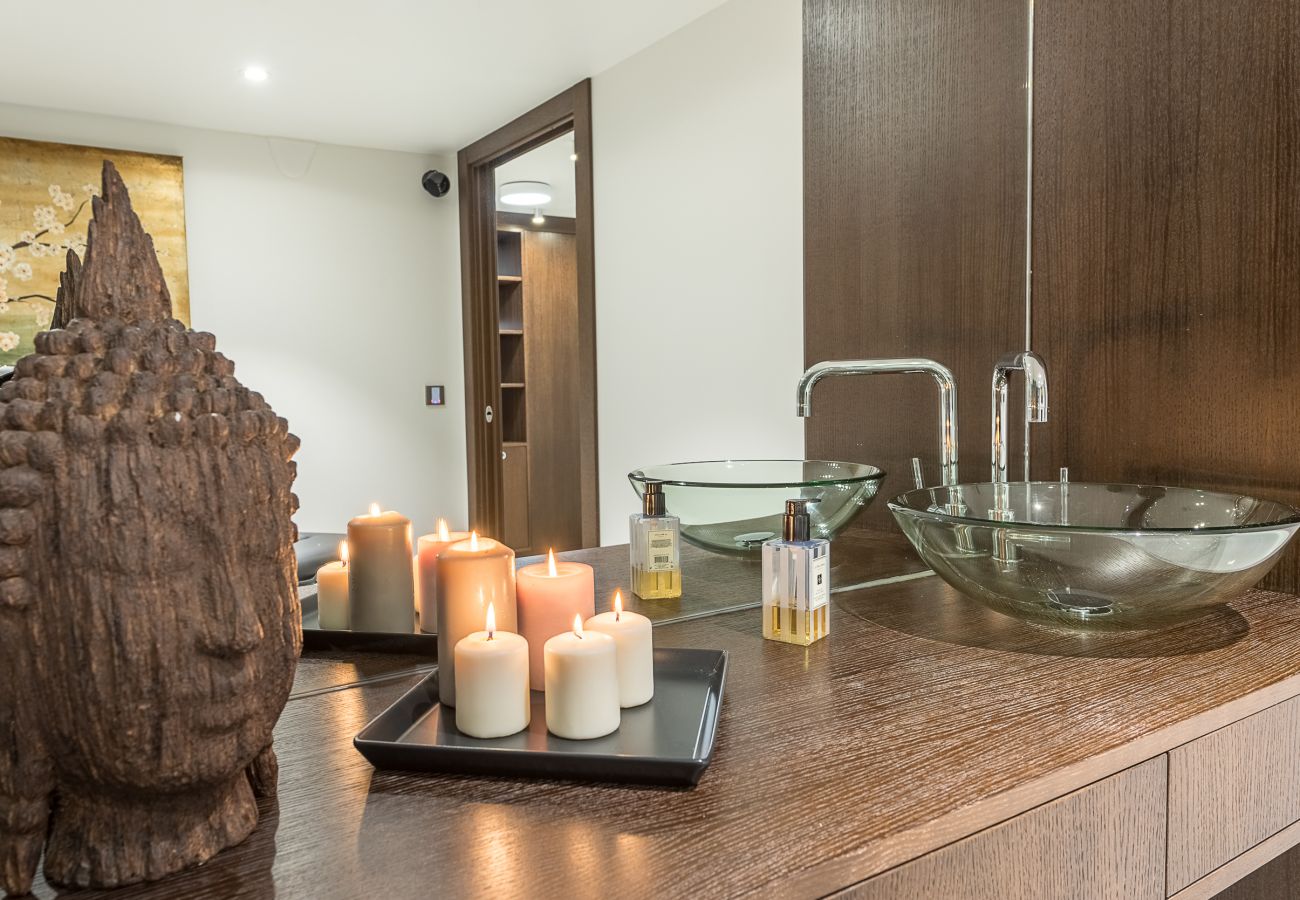 villa, luxe, location saisonnière, annecy, vacances, neige, piscine, hôtel, neige, soleil, hiver, jacuzzi, maison, vue lac 