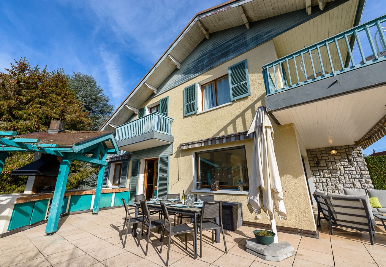 vue lac, haut de gamme, services à la carte, location de prestige, hôtel, vacances, été, à la location, super host, logement durable