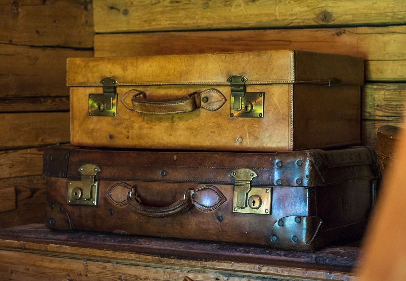 chalet de luxe à louer, la clusaz, location saisonnière, ski in out, superhost, vacances, conciergerie haut de gamme, alpes 