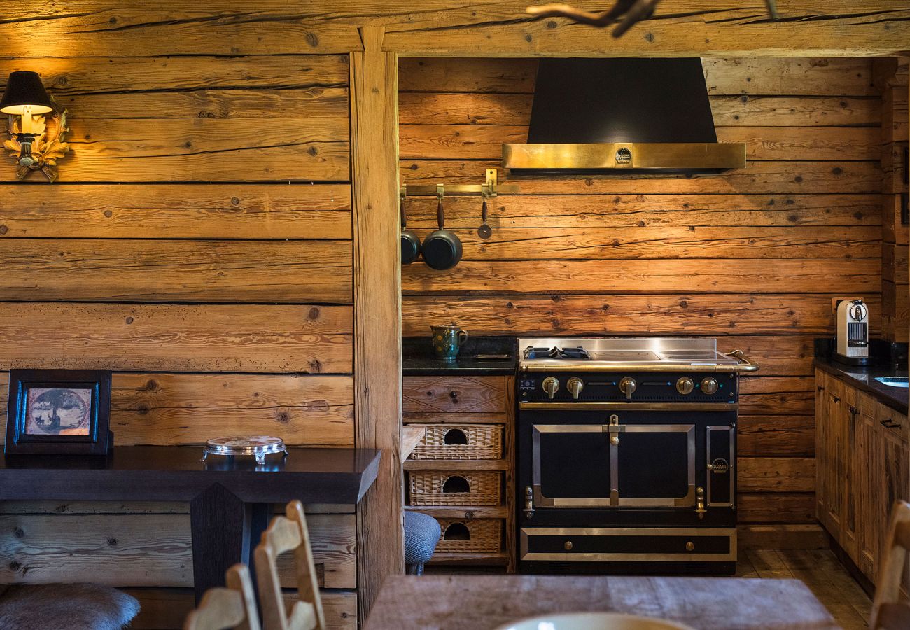 chalet de luxe à louer, la clusaz, location saisonnière, ski in out, superhost, vacances, conciergerie haut de gamme, alpes 