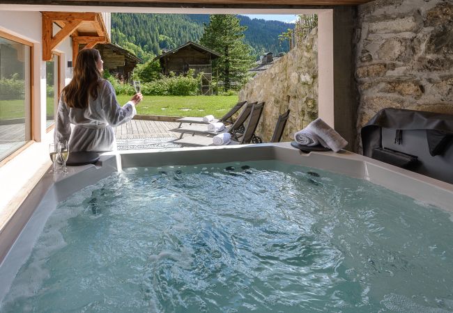 Chalet à La Clusaz - LCZ- Chalet Osmose 9*****Piscine-Sauna-Jacuzzi