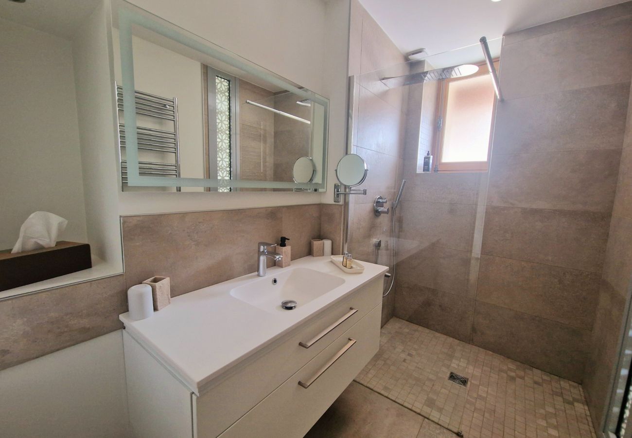 Villa à Veyrier-du-Lac - VEYRIER - La Corniche Elegance, piscine & spa