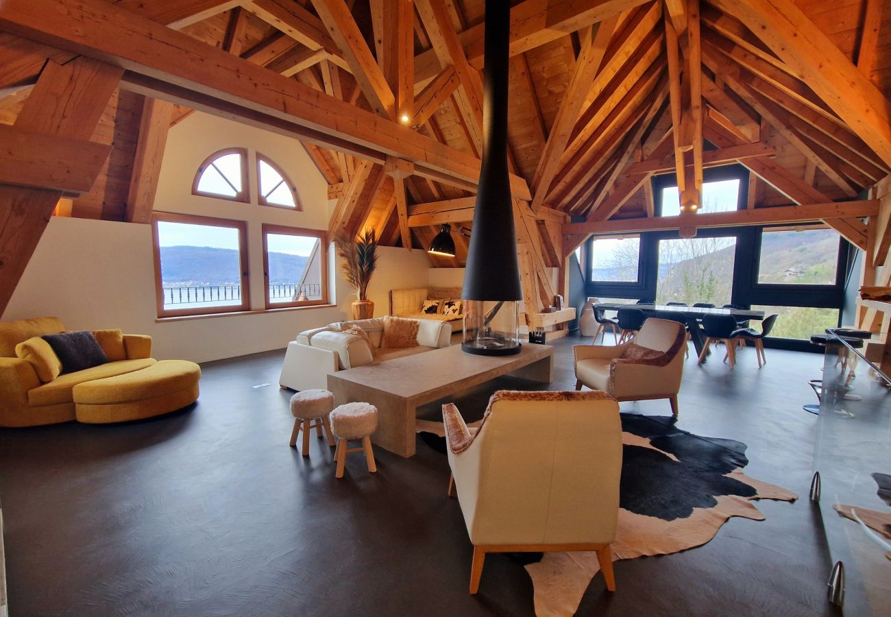 Villa à louer pour réunion de famille avec piscine annecy