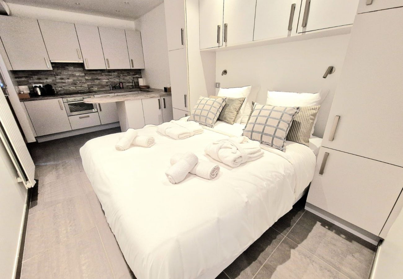 Domaine à Veyrier-du-Lac - VEYRIER - Domaine de la Corniche Pool Spa & Hammam