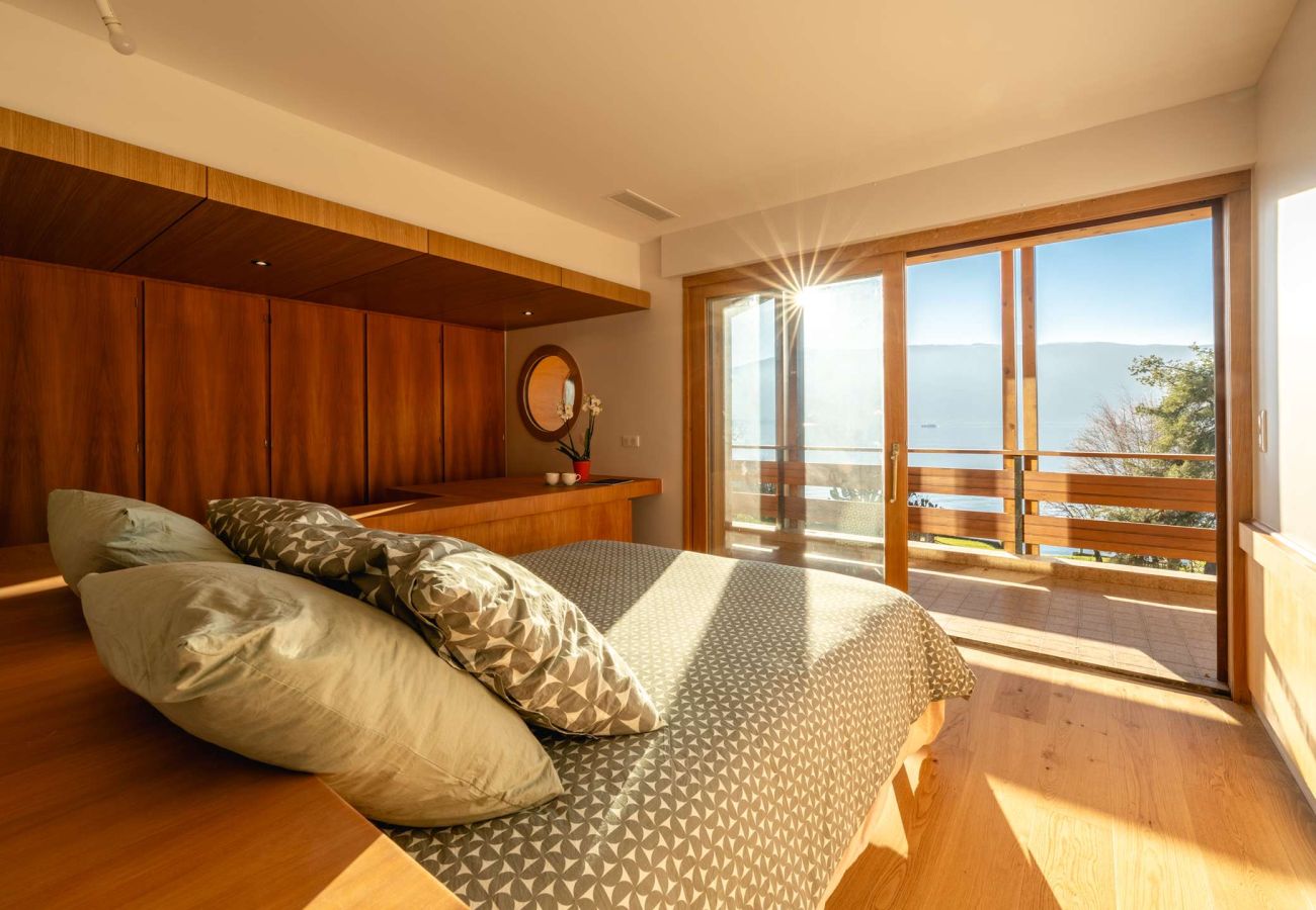 Villa à Veyrier-du-Lac - VEYRIER - Villa Jade, plage privée, 14p