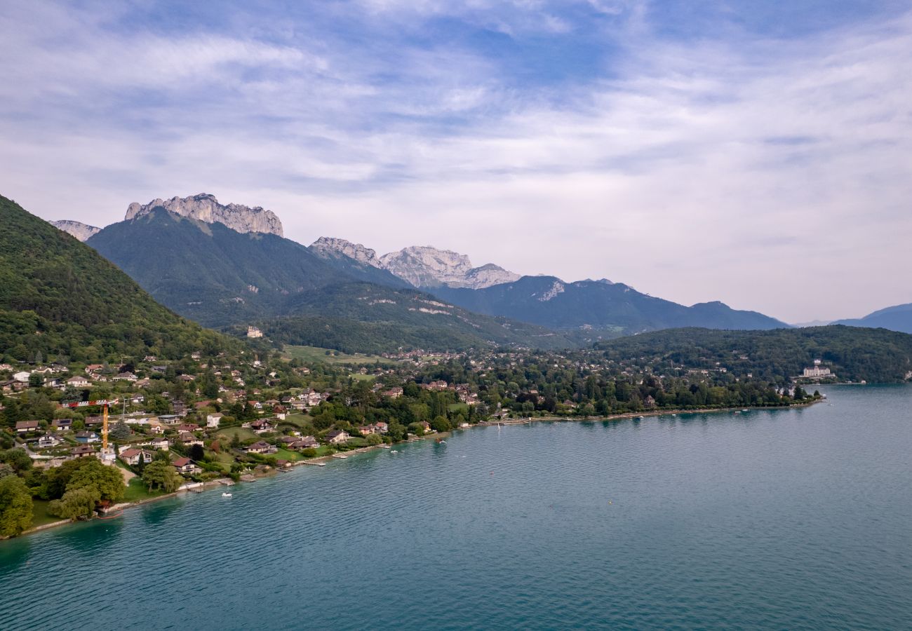 Villa à Veyrier-du-Lac - VEYRIER - Villa Jade, plage privée, 14p