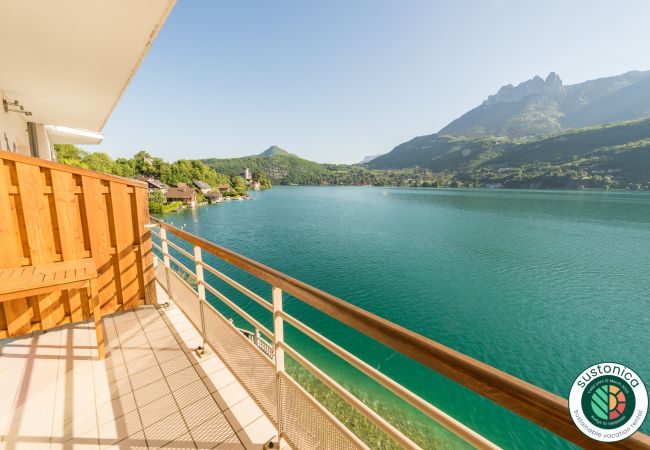 6 person flat, lake view level, seasonal rental, luxury concierge service, holidays, hotel, annecy, summer, stay in France  