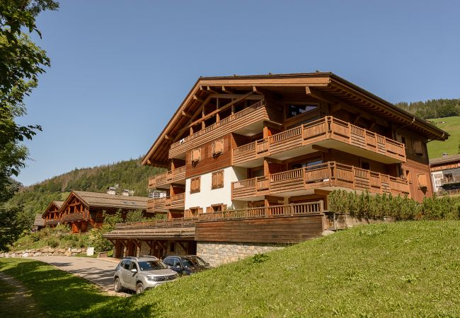 Apartment in La Clusaz - LCZ - Luxueux T2 au pied des pistes, 5*