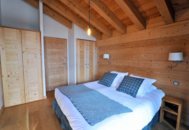 Apartment in La Clusaz - LCZ - Luxueux T6 au pied des pistes, 5* 10/12p