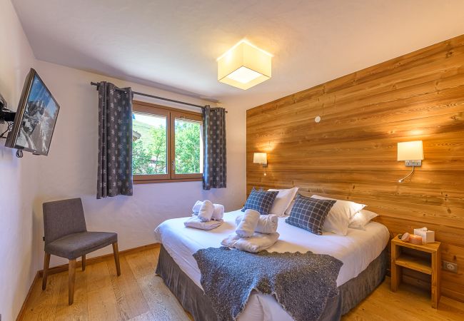 Apartment in La Clusaz - LCZ - Luxueux T4 au pied des pistes, 5*