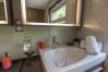 bathroom, flat, house, luxury, seasonal rental, annecy, vacations, lake view, mountain, hotel, jacuzzi, snow, sun, friends