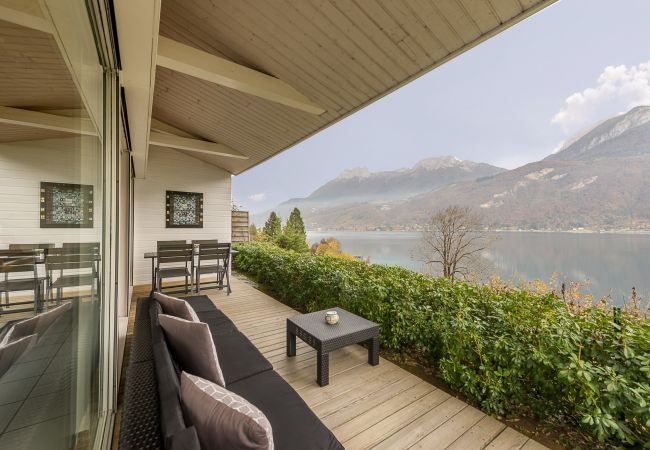 terrace, villa, standing, holiday rental, location, annecy, lake, mountains, luxury, house, hotel, sun, snow, vacation 