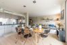 dining room, holiday rental, location, annecy, lake view, mountains view, luxury, flat, villa, hotel, sun, snow, vacation