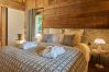 bedroom, luxury chalet, holiday rental, combloux, vacations, lake, mountain, Mont-Blanc, villa, hotel, snow, sun 