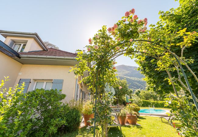 pool, house, villa, family, luxury, seasonal rental, annecy, vacations, lake, mountain, hotel, snow, sun