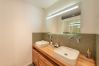 bathroom, rental, luxe, pool, Veyrier, centre, seasonal rental, apartment, design, lake view, Annecy, holidays