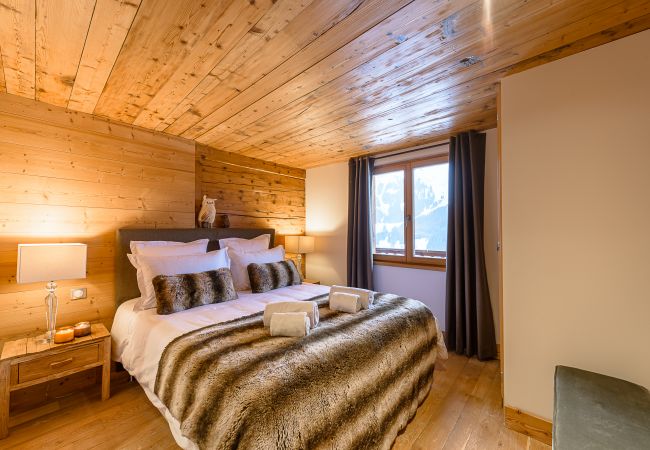 chalet, luxury, seasonal rental, high-end concierge, vacations, snow, hotel, sun, winter, mountains, La Clusaz